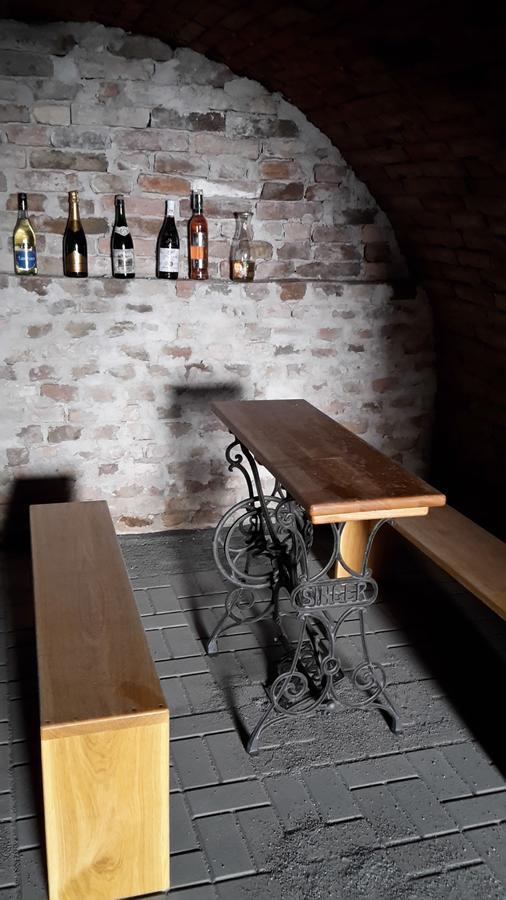 Pod Kralicim Vrchem Apartment Milovice  Luaran gambar