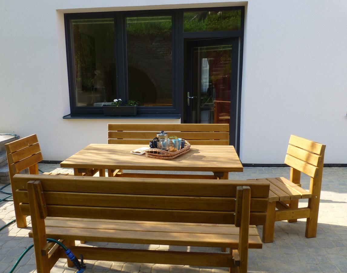 Pod Kralicim Vrchem Apartment Milovice  Luaran gambar